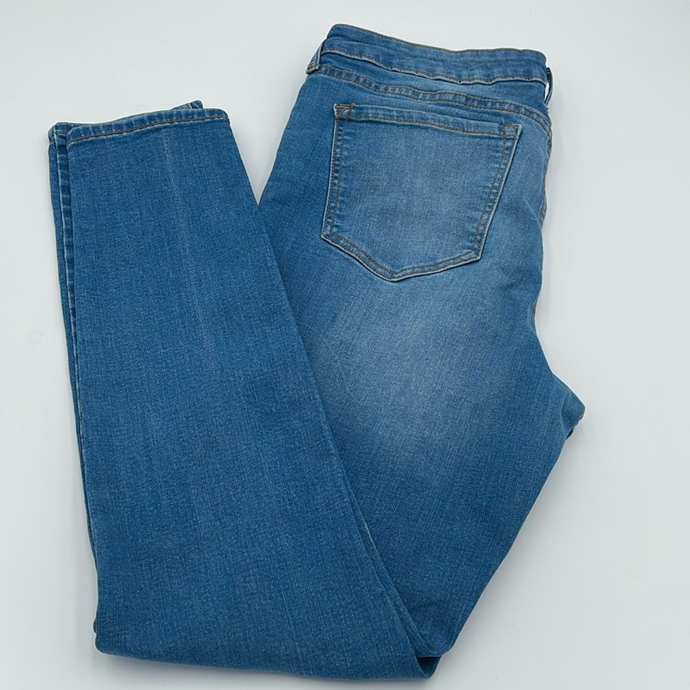 Old Navy Rockstar Mid Rise Jeans